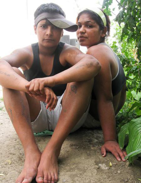 ���򣺾�ͷ�µ����Ů���˼������ͼ��