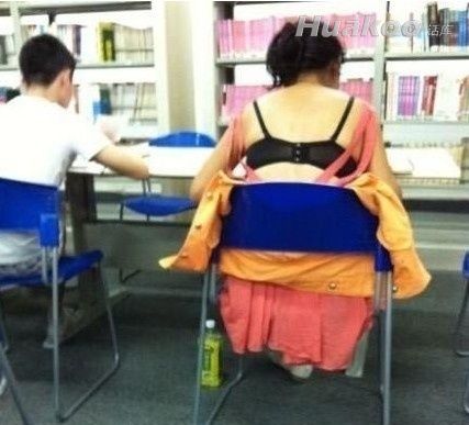 ��ͼ�����һ��ˮ�絽��Ļ�ϣ���Ц��ͼ