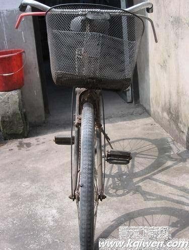 ��������ɬ���ؼ۳��۰���һ��